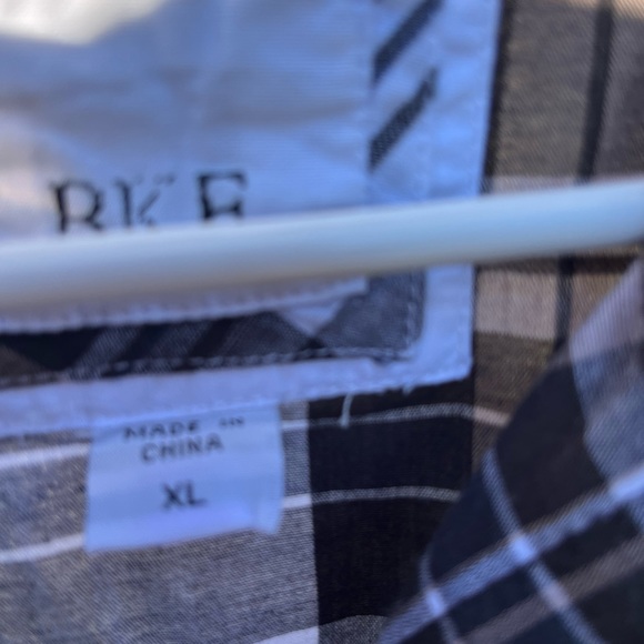 Mens Xl BKE ATHLETIC FIT LONG SLEEVED SHIRT GREAT CONDITION - Picture 5 of 7